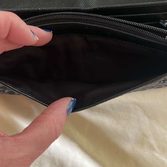 GREAT CONDITION COACH MADISON OP ART SIGNATURE SLIM BLACK WITH HARDWARE - Picture 9 of 10